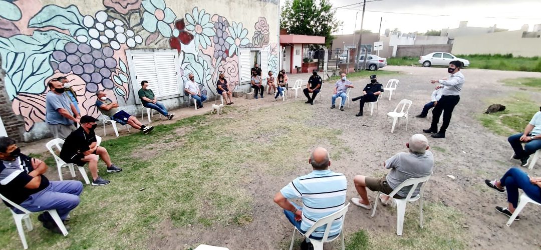 Seguridad: reunión con vecinos del barrio 9 de Julio