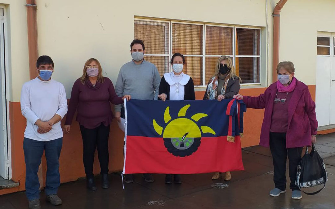 La bandera de Chacabuco llegó a todas las escuelas rurales