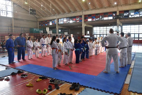 Encuentro Regional de Escuelas de Judo en el Polideportivo Municipal