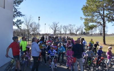 Más de un centenar de vecinos participaron del Cicloturismo Familiar