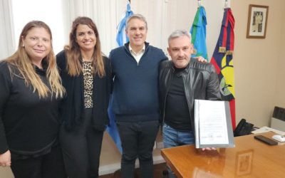 Golía entregó un reconocimiento al ex Gerente del Banco Provincia de Chacabuco