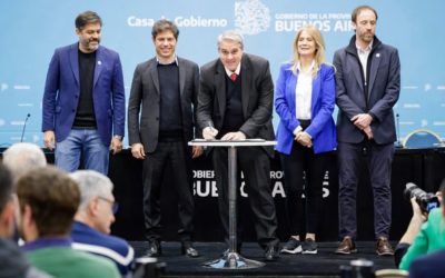 El Gobernador encabezó la firma de un nuevo desembolso del Fondo de Fortalecimiento Fiscal Municipal, en la que participó el Intendente de Chacabuco