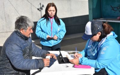 Campaña municipal itinerante para cargar la aplicación gratuita del Servicio de Telemedicina