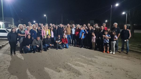 Golía inauguró cinco nuevas cuadras de luminarias en el barrio Los Nogales