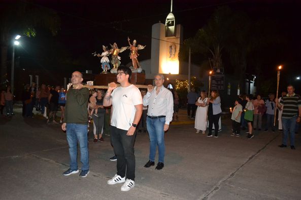 Golía, participó de las celebraciones patronales en la Parroquia de los Santos Arcángeles