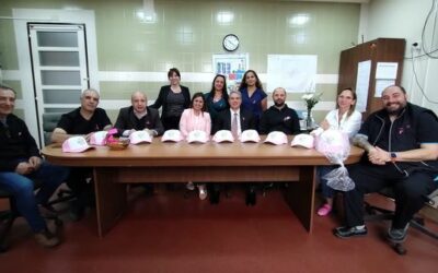 Concientización del cáncer de mama: Golía y ALCEC entregaron gorras de cara a la caminata del 19 de octubre