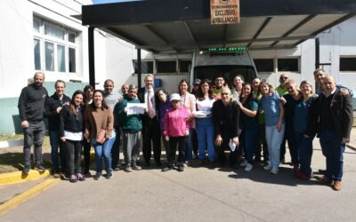 Golía junto a integrantes del Centro de Día “Integrarte” en el Hospital Municipal