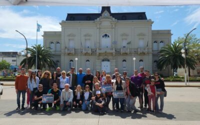 Jornada contra los tarifazos nacionales frente al Municipio