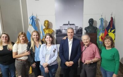 Día de la Lealtad: Golía encabezó el acto de entronización del busto de Eva Perón