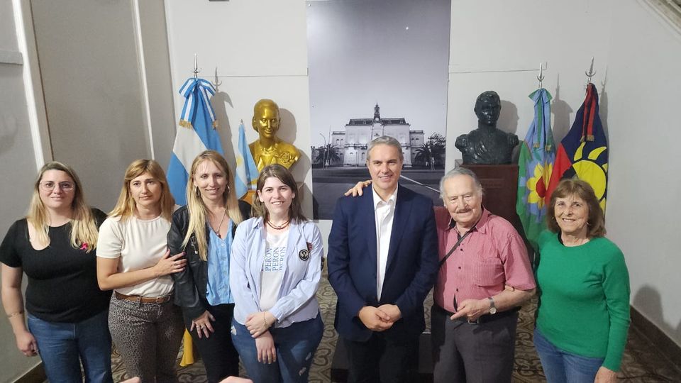 Día de la Lealtad: Golía encabezó el acto de entronización del busto de Eva Perón