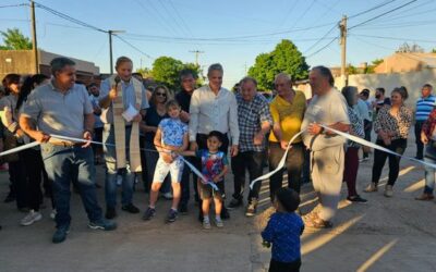 Golía inauguró una nueva cuadra de pavimento en calle Liniers