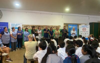 Charla sobre dengue en la Escuela Primaria N°7