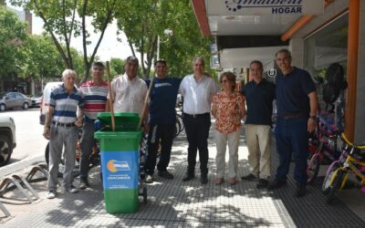 Volvió el servicio de mantenimiento y embellecimiento de la Av. Alsina