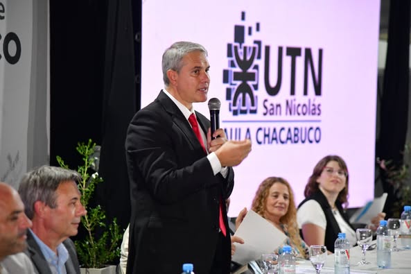 Día histórico: La Municipalidad le cedió la planta baja del Centro Universitario a la UTN Aula Chacabuco