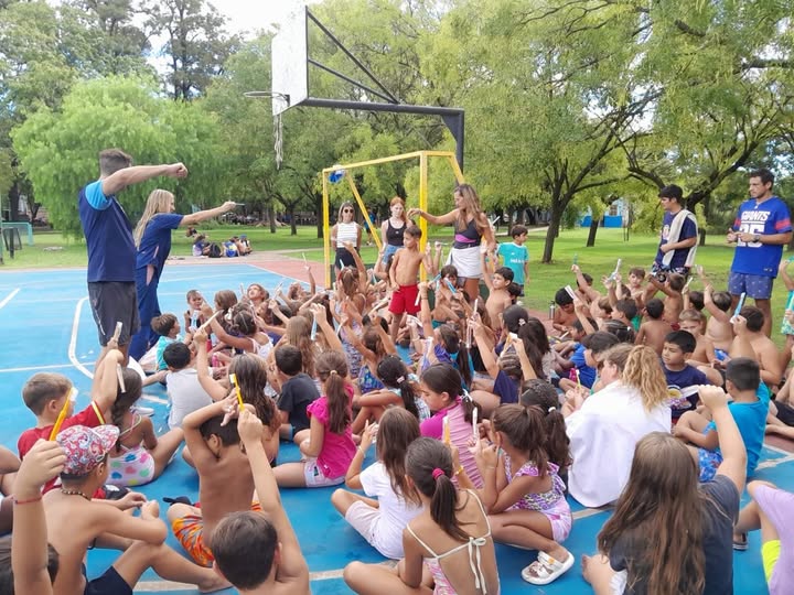 Charla Preventiva de Salud Bucal en la Colonia Municipal