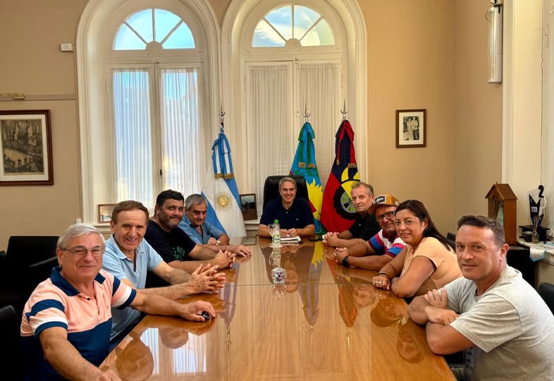 Golía reunido con integrantes del Club San Martín