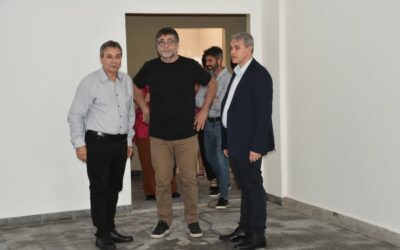 El Municipio sigue invirtiendo en educación, hoy realizó una transferencia para la adquisición de equipamiento para dos laboratorios: químico e informático en la UTN