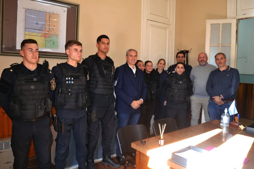 Golía recuperó el GAD para Chacabuco y presentó a ocho nuevos efectivos policiales que se desempeñarán en nuestra ciudad
