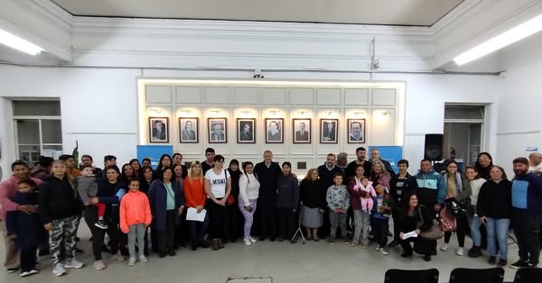 Chacabuco Construye: Golía firmó convenio junto a los beneficiarios