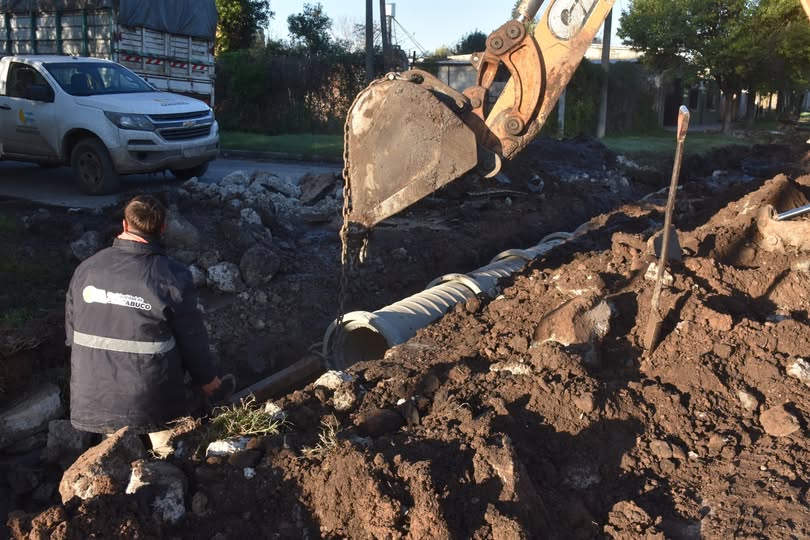 Servicios Públicos: Cruce de calles y mantenimiento de caminos rurales