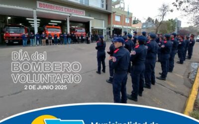 Golía, saluda a los Bomberos Voluntarios en su día