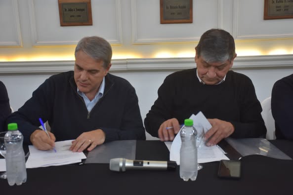 Golía firmó convenios para el Centro de Hemodinamia y nuevas luminarias LED