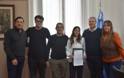 Golía entregó un reconocimiento a la campeona argentina Juanita Fernández