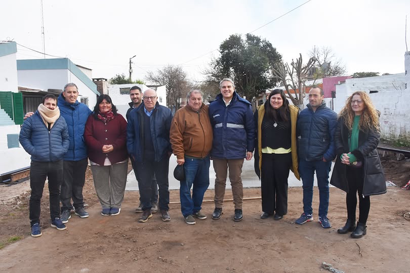 Golía recorrió la obra de pavimentación del Pasaje 2 de mayo