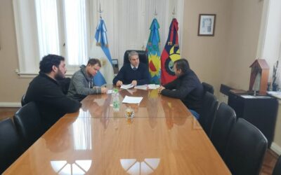 Golía firmó un contrato de créditos a tasa cero para productores apícolas