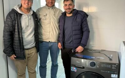 El Municipio de Chacabuco le hizo entrega de un lavasecarropa al Hogar Miguel Máximo Gil