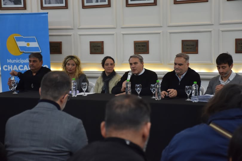 Chacabuco para Todos II: Golía firmó boletos de compra-venta junto a beneficiarios