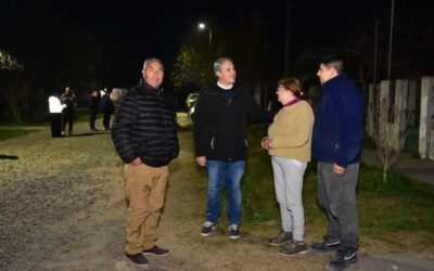 Seguimos iluminando y brindando seguridad a los vecinos, 9 cuadras de luminarias LED en el barrio San Martín inauguró Golía esta noche