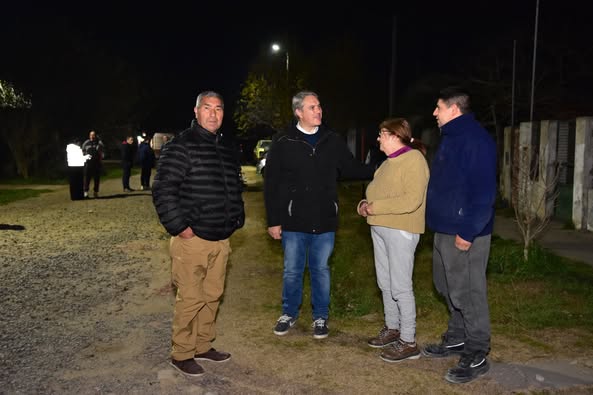 Seguimos iluminando y brindando seguridad a los vecinos, 9 cuadras de luminarias LED en el barrio San Martín inauguró Golía esta noche