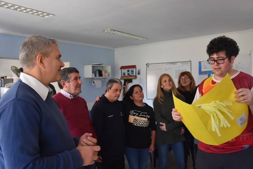 Golía visitó el Centro de Día “IntegrArte”