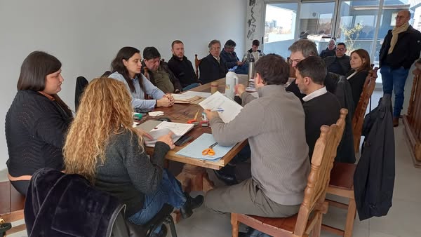 Apertura de Sobres de Licitación para la construcción de 30 viviendas