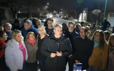 Golía inauguró cuatro nuevas cuadras de luminarias LED en calle Vélez Sarsfield