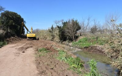 Etapa final de limpieza y saneamiento del canal troncal de Avenida Solís