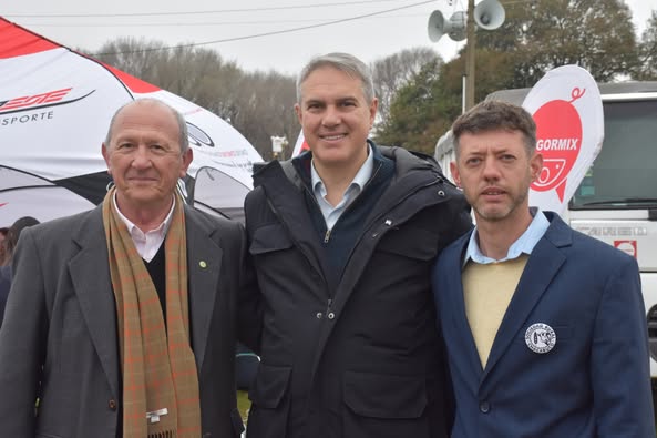 Golía presente en el acto inaugural de la 45º Expo Rural de Chacabuco