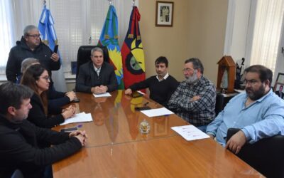 Golía firmó un decreto de incentivo a la producción local para generar puestos de trabajo