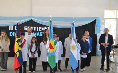 Golía en el acto por el día del maestro