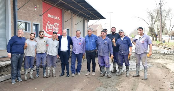 Más obras en Chacabuco: comenzó el colado de pavimento en calle Juan Manuel de Rosas