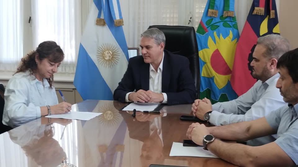 Chacabuco para Todos II: Golía firmó convenio con SUTERH para el acceso a terrenos