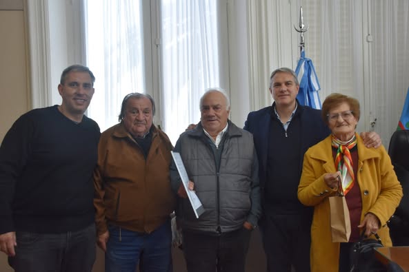 Golía entregó un reconocimiento al vecino Armando Cieri