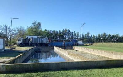 Trabajos permanentes que realiza esta gestión municipal de mantenimiento y saneamiento en la Planta depuradora Zona Oeste