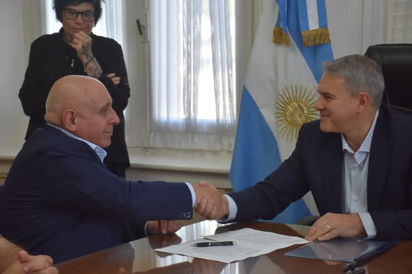 Golía firmó convenio para renovar el resonador del Hospital Municipal por uno de última tecnología