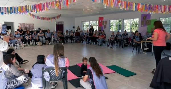 Más de 50 docentes de nivel inicial en un encuentro de formación en Chacabuco
