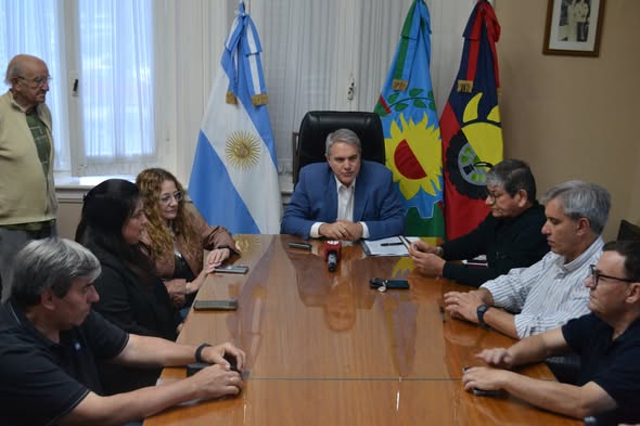Nuevas obras de iluminación y cordón cuneta para Chacabuco