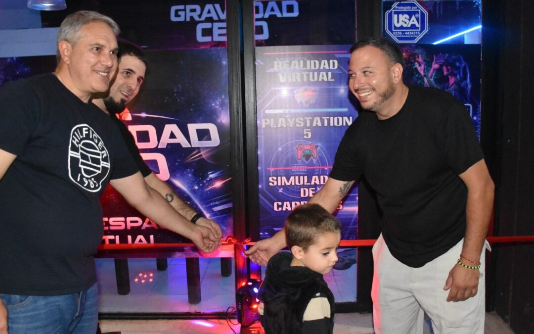 Golía presente en la inauguración de “Gravedad Cero”, un nuevo emprendimiento para Chacabuco