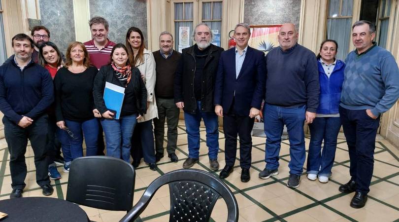 El Municipio de Chacabuco acordó paritarias con aumento salarial y bono