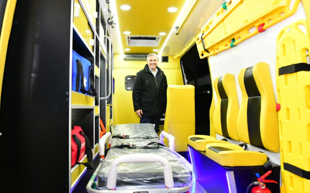 Golía presentó una nueva ambulancia para Chacabuco junto a la Fundación del Hospital